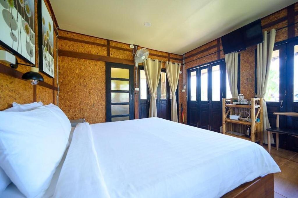 Herntai Resort Ban Mae La Noi Eksteriør billede